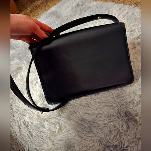 Celine Vintage Black & Gold Adjustable ✨️ Beautiful Bag (EUC)(SEE PICS) - Picture 9 of 9